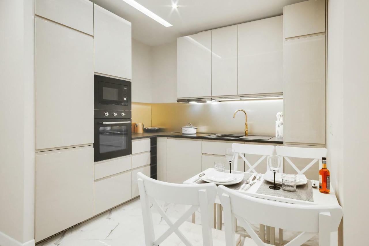 Apartments Aura Sky By Noclegi Renters Warsaw Exterior photo